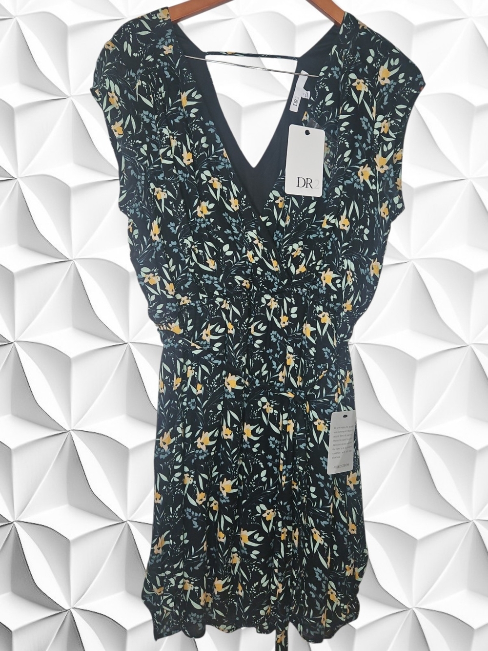 NWT DR2 Daniel Rainn Floral Faux‎ Wrap Dress M Elastic Waist V-Neck Cap Sleeve